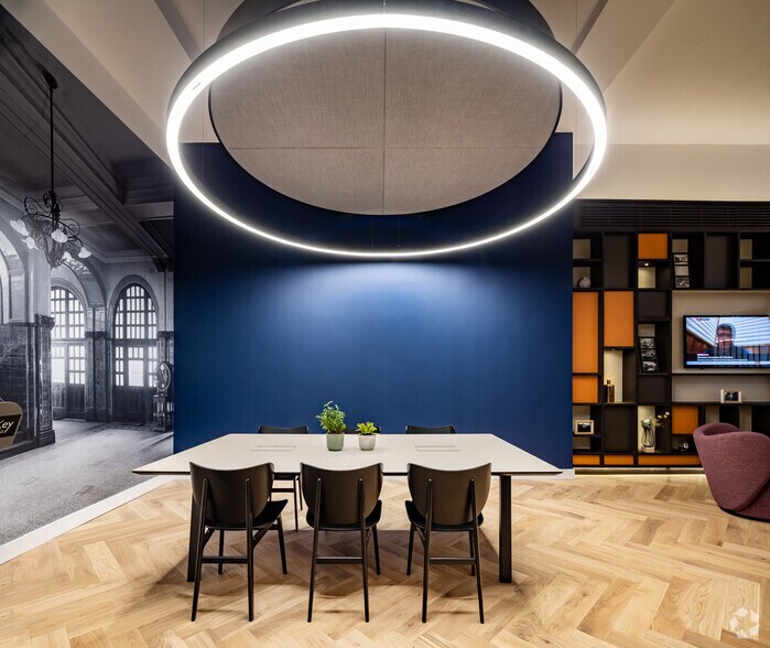 More Photos Of 56 Oxford St, Manchester Office For Lease