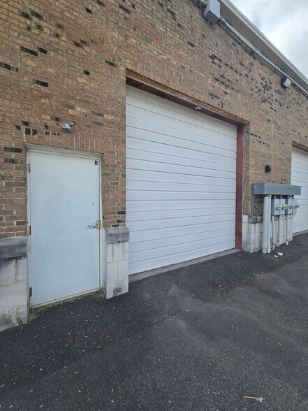 More Photos Of 1000 Van Buren Ave, Indian Trail Flex For Sale