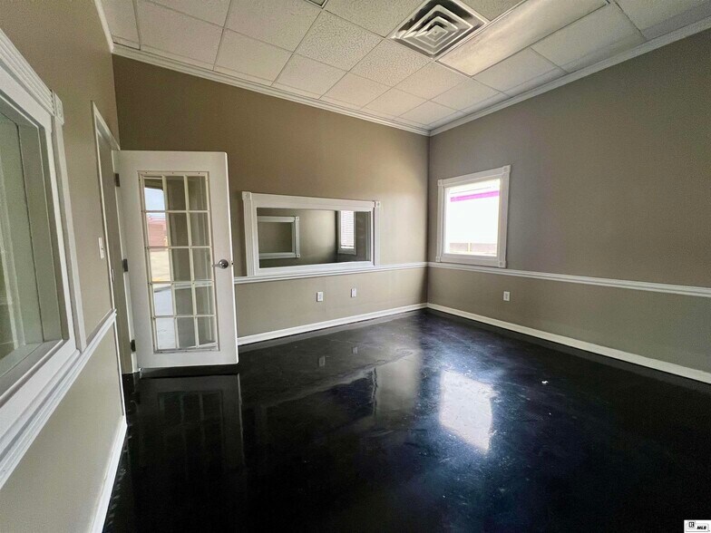 More Photos Of 5324 Cypress St, West Monroe Medical For Lease