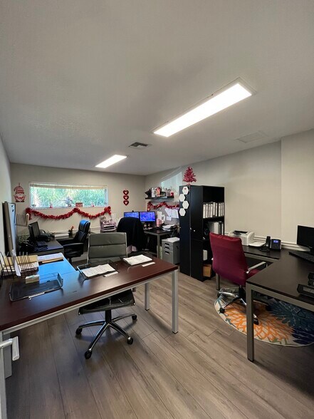 More Photos Of 533 Northlake Blvd, North Palm Beach Medical For Lease