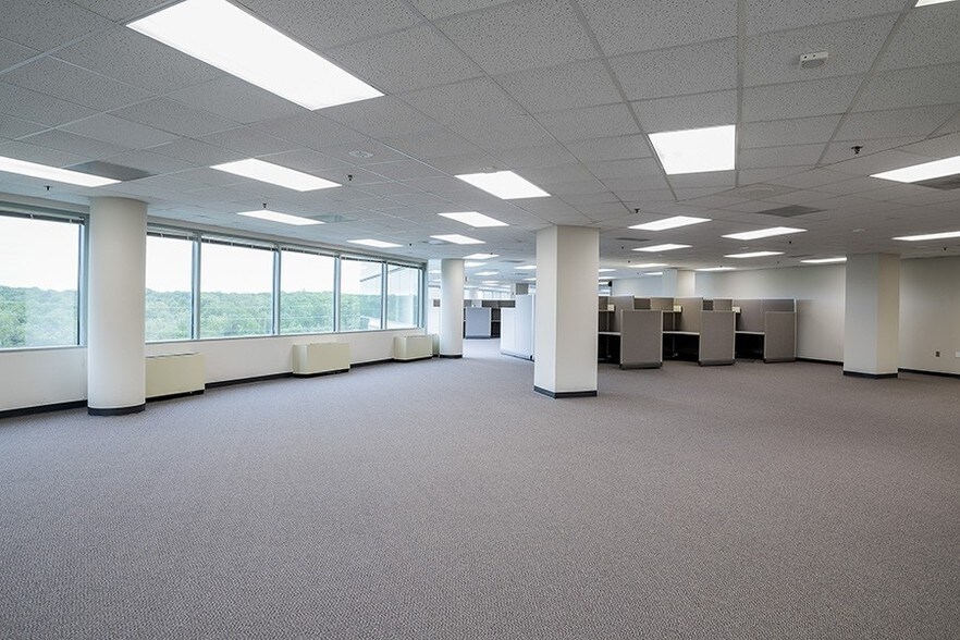 More Photos Of 4041 Powder Mill Rd, Beltsville Office Residential For Lease