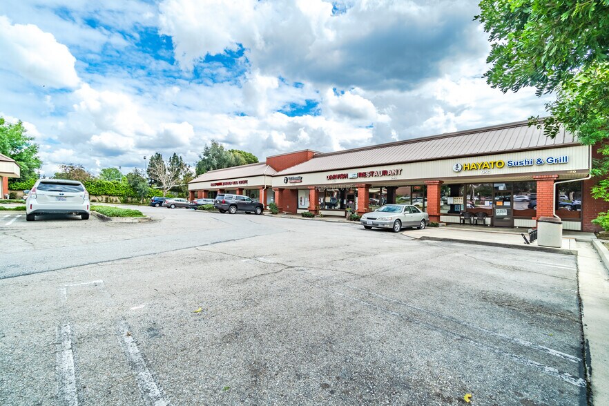 More Photos Of 926-950 W Foothill Blvd, Claremont Unknown For Lease