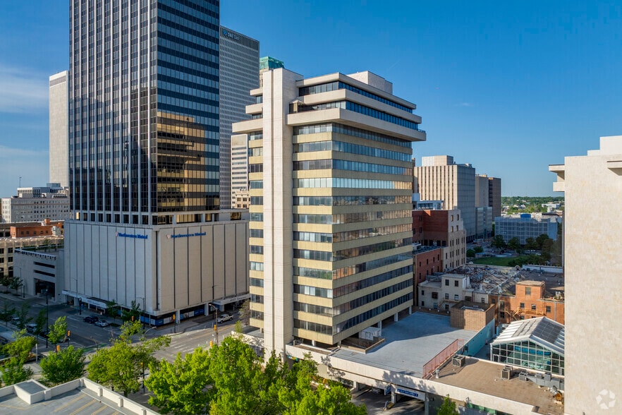 More Photos Of 601 S Boulder Ave, Tulsa Office For Sale