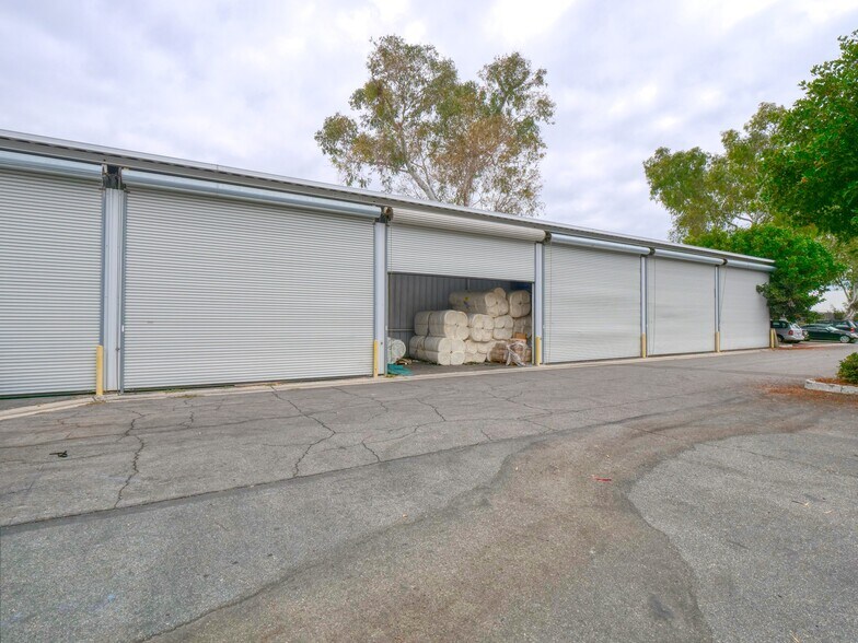 More Photos Of 7345 Orangewood Ave, Garden Grove Warehouse For Sale