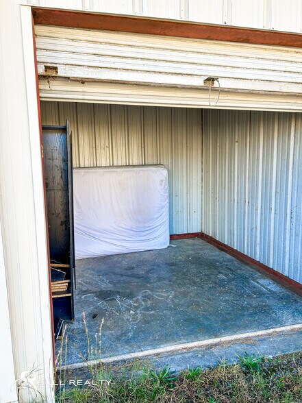 More Photos Of 109 Coleman Dr, Eatonton Self Storage For Sale