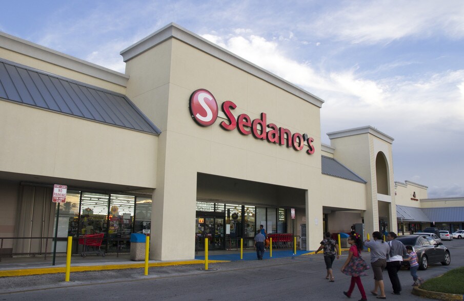 More Photos Of 6400 NW 186th St, Miami Lakes Unknown For Lease