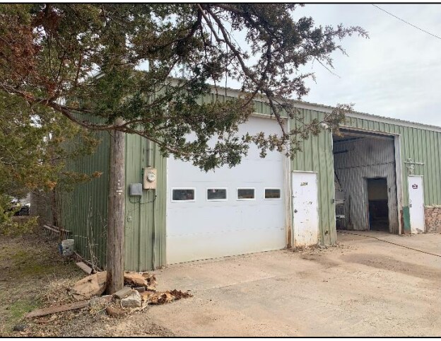 More Photos Of 2254 Marion Rd SE, Rochester Light Distribution For Sale
