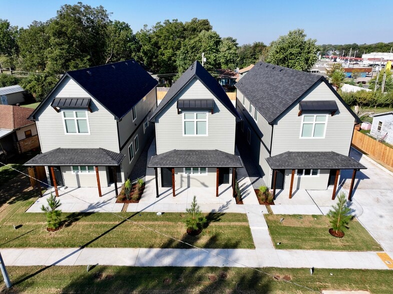 More Photos Of 816 N Main St, Broken Arrow Apartments For Sale