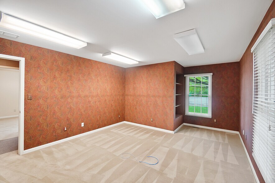 More Photos Of 1354 N Monroe Dr, Xenia Medical For Lease