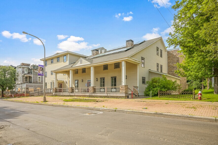 More Photos Of 56 Main St, Stamford Hotel For Sale