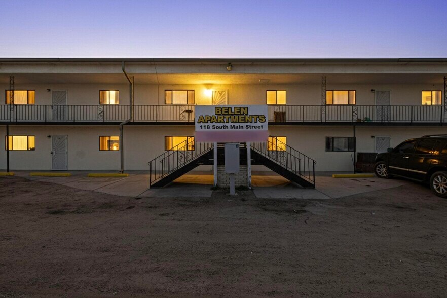More Photos Of 118 S Main St, Belen Apartments For Sale