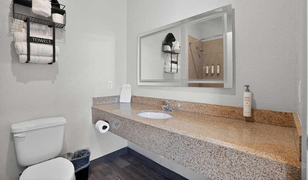 More Photos Of 415 Fm 1960 Rd E, Houston Hotel For Sale
