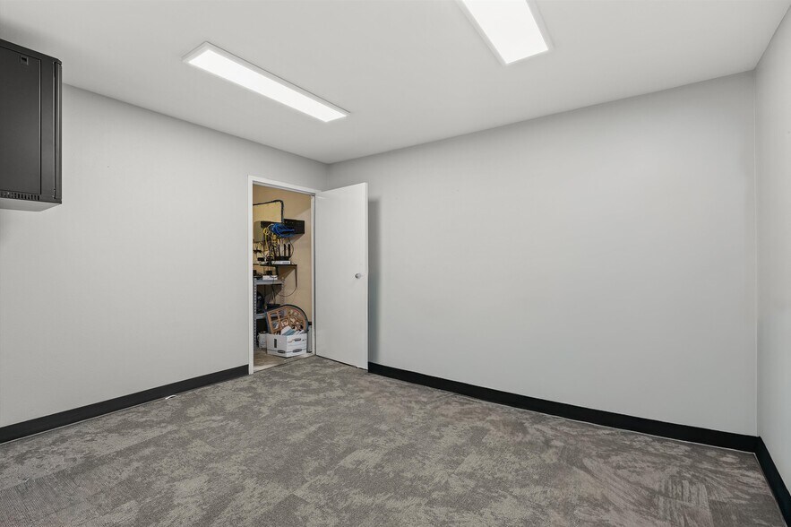 More Photos Of 908 Spruce St, Texarkana Medical For Sale