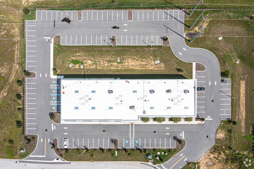 More Photos Of 130 Ridge Center Dr, Davenport Medical For Lease