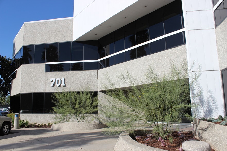 More Photos Of 701 Kimberly Ave, Placentia Unknown For Lease