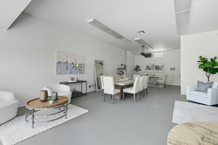 More Photos Of 901-909 S Pacific Coast Hwy, Redondo Beach Storefront For Sale