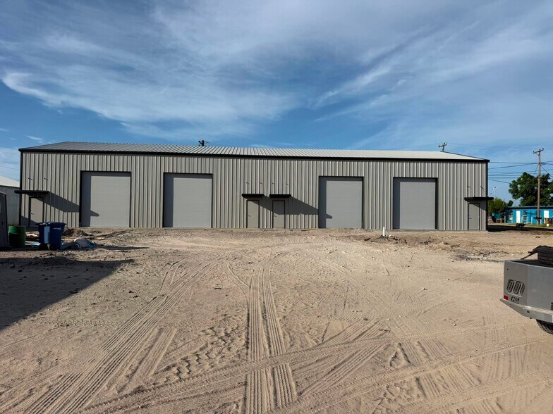 Primary Photo Of 1032 Talmadge St, Corpus Christi Flex For Lease