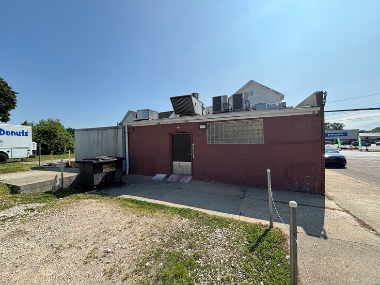 More Photos Of 180 Wooster Rd N, Barberton Restaurant For Sale