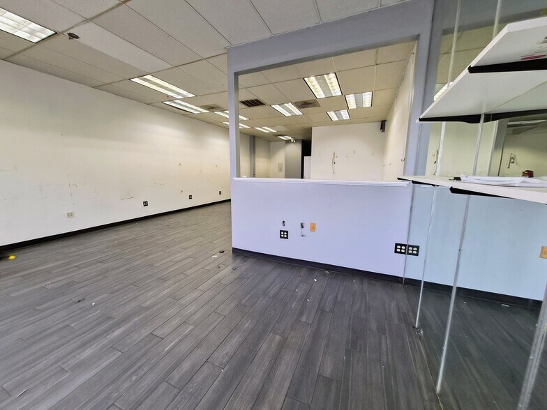 More Photos Of 1337 Gause Blvd, Slidell Storefront For Lease