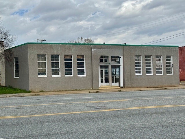 More Photos Of 1310 W Gate City Blvd, Greensboro Warehouse For Lease