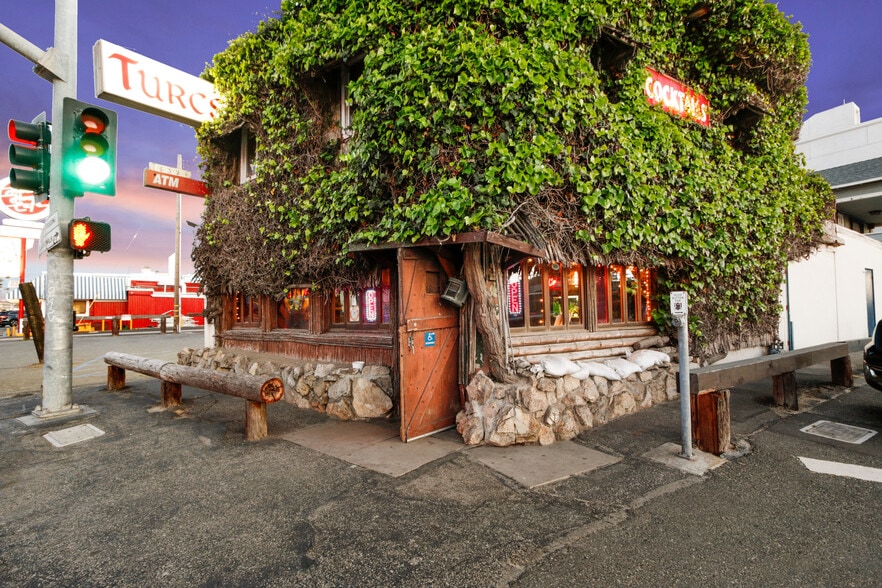 More Photos Of 16321 Pacific Coast Hwy, Sunset Beach Bar For Sale