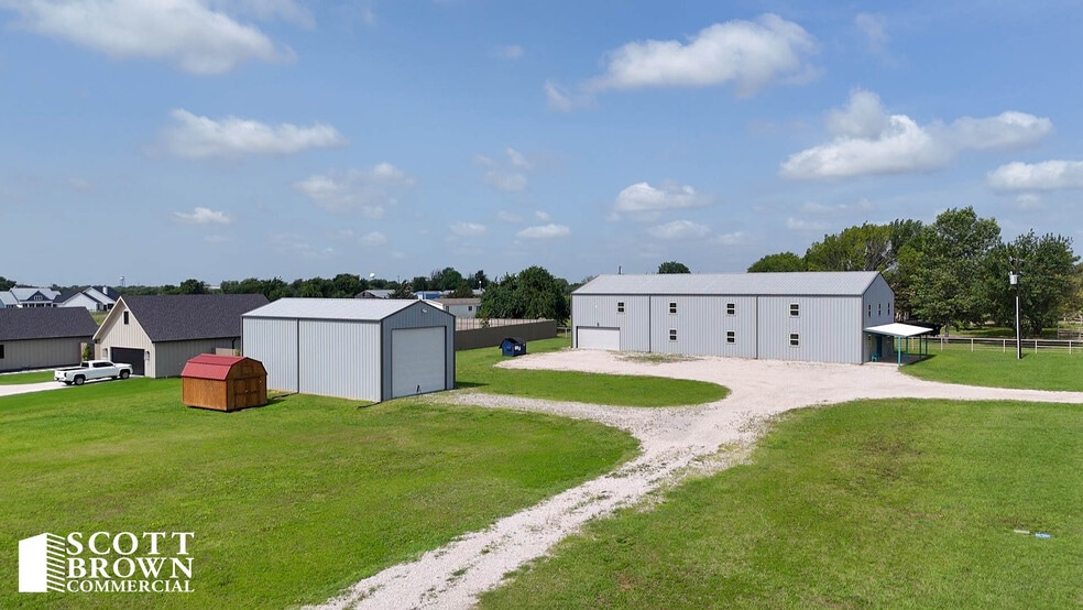 More Photos Of 1404 McConnell Rd, Gunter Flex For Sale