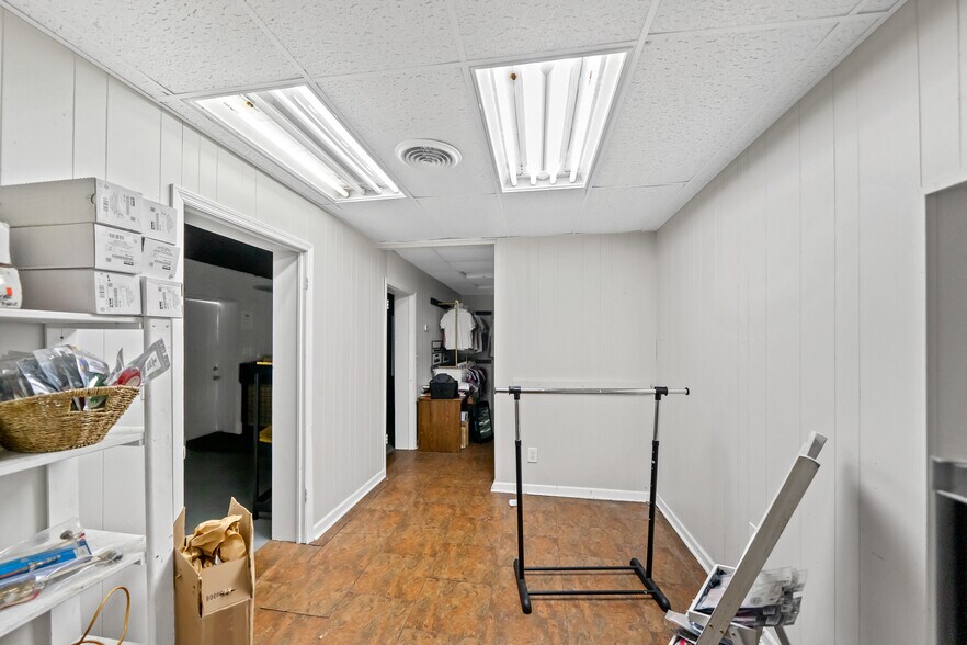 More Photos Of 201 E Sumter St, Eatonton Office Residential For Sale