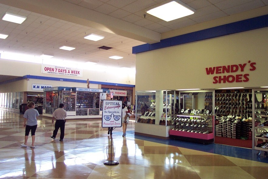 More Photos Of 2135-2251 Belvidere Rd, Waukegan Unknown For Lease