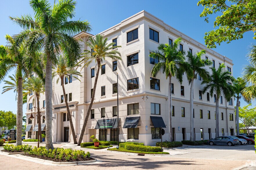 More Photos Of 1333 3rd Ave S, Naples Medical For Lease