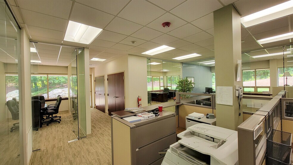 More Photos Of 63 Smiths Ln, Kingston Office For Sale