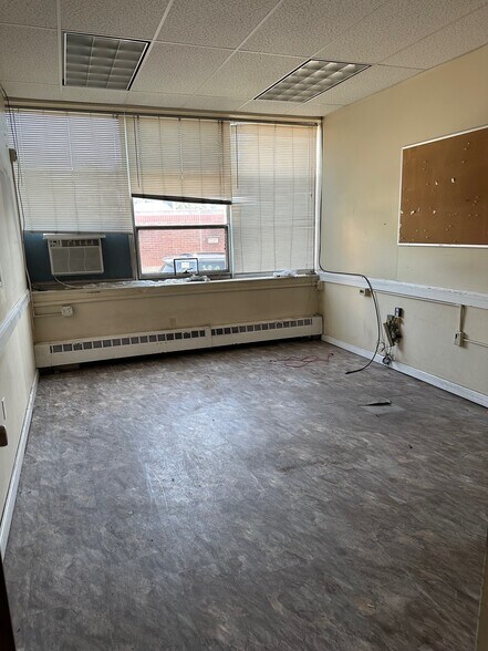 More Photos Of 29 Church St, Leominster Police Fire Station For Sale