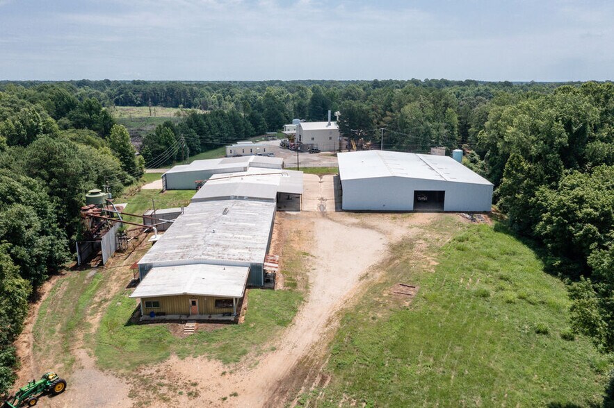 More Photos Of 720 E Main St, Ashdown Warehouse For Sale