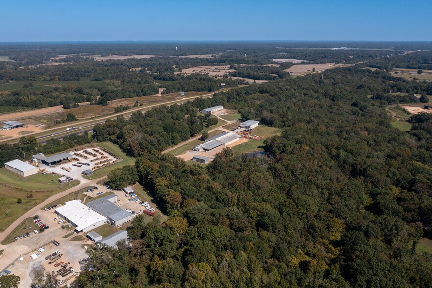 More Photos Of 1485 Industrial Dr, Bolton Warehouse For Lease