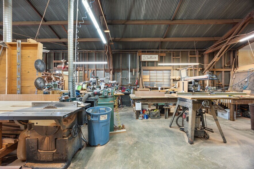 More Photos Of 8401 Baldwin St, Oakland Warehouse For Sale