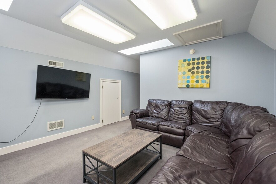 More Photos Of 112 Blue Chickory Ln, Nellysford Specialty For Sale