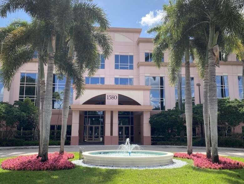 More Photos Of 1580 Sawgrass Corporate Pky, Sunrise Office For Lease