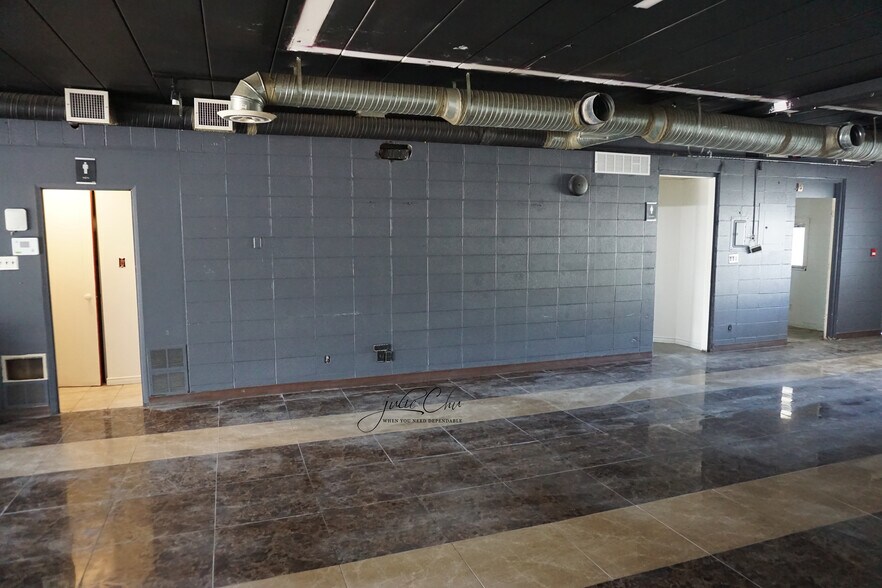 More Photos Of 10762 82nd Ave NW, Edmonton Storefront Retail Office For Lease