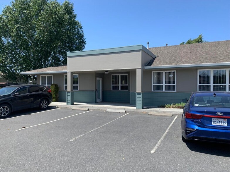 More Photos Of 1650 Central Ave, Mckinleyville Office For Lease