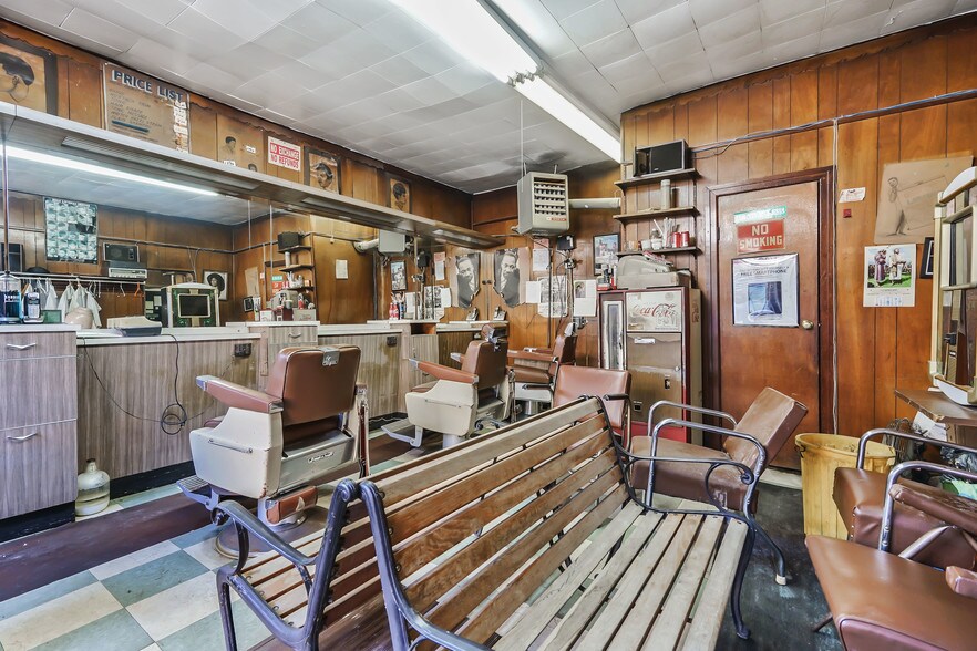More Photos Of 920 Marcy Ave, Brooklyn Storefront For Sale