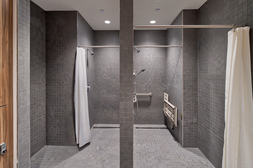 More Photos Of 8537 Six Forks Rd, Raleigh Office For Lease