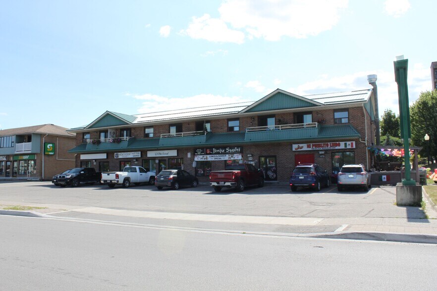More Photos Of 48-56 Water St, Port Perry Storefront For Lease