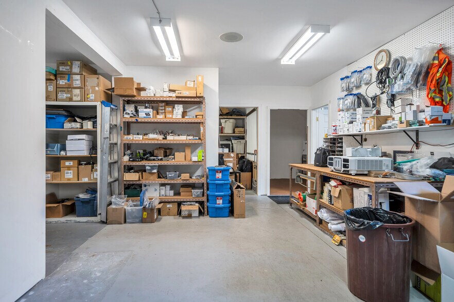 More Photos Of 12448 82nd Ave, Surrey Light Manufacturing For Sale