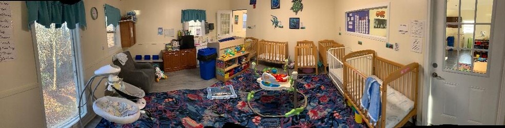 More Photos Of 5006 McEver Rd, Oakwood Daycare Center For Sale