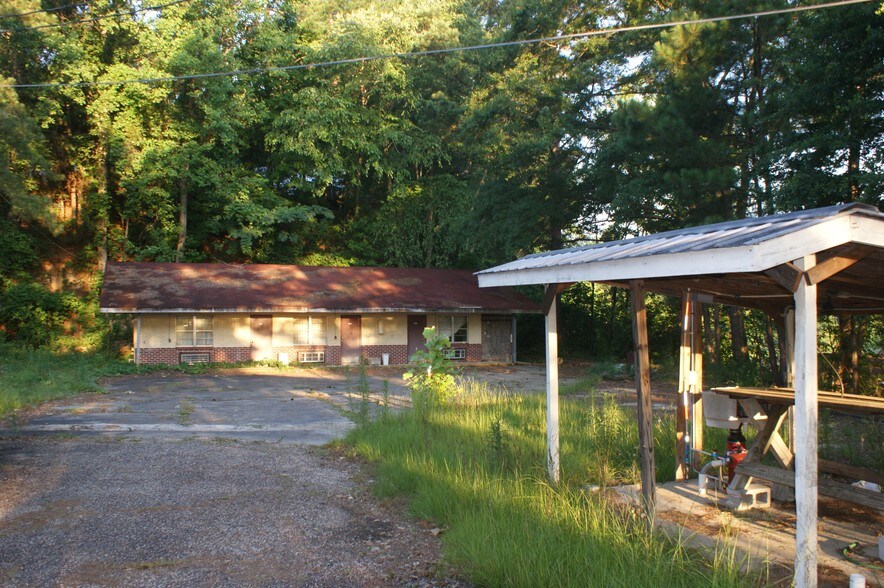 More Photos Of 1010 N Eufaula Ave, Eufaula Hotel For Sale