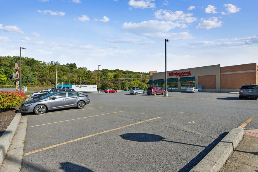 More Photos Of 2100 N Township Blvd, Pittston General Retail For Lease
