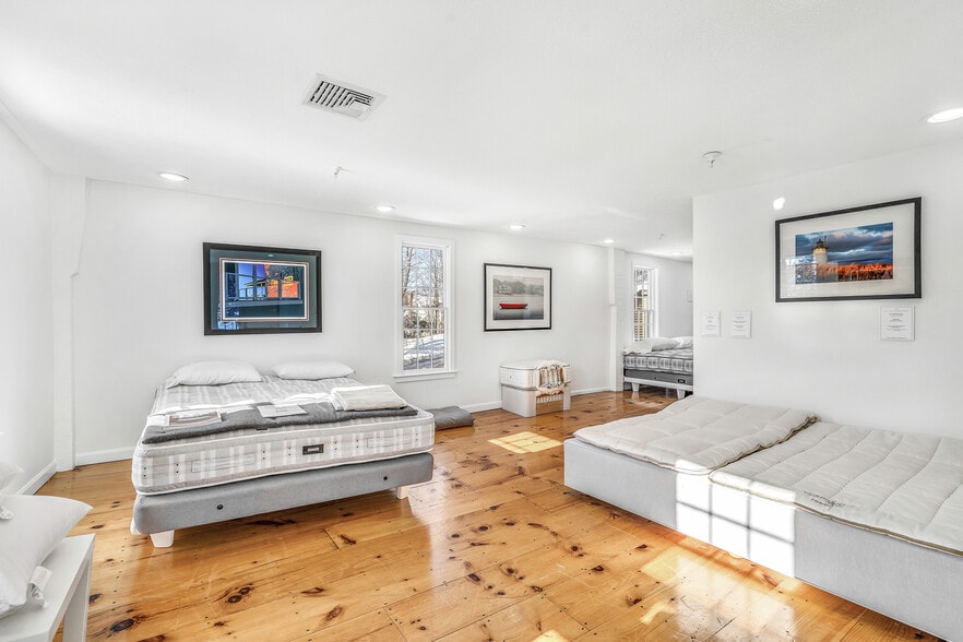 More Photos Of 348 Boston Post Rd, Sudbury Storefront Retail Office For Sale