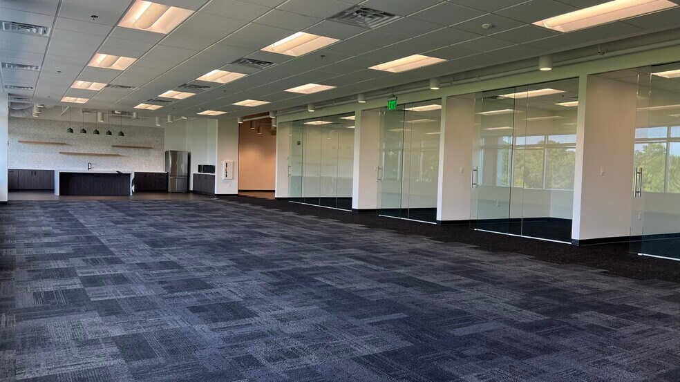 More Photos Of 2915 Premiere Pky, Duluth Office For Lease