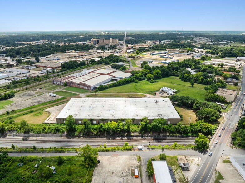 More Photos Of 2391 Levy St, Shreveport Warehouse For Lease
