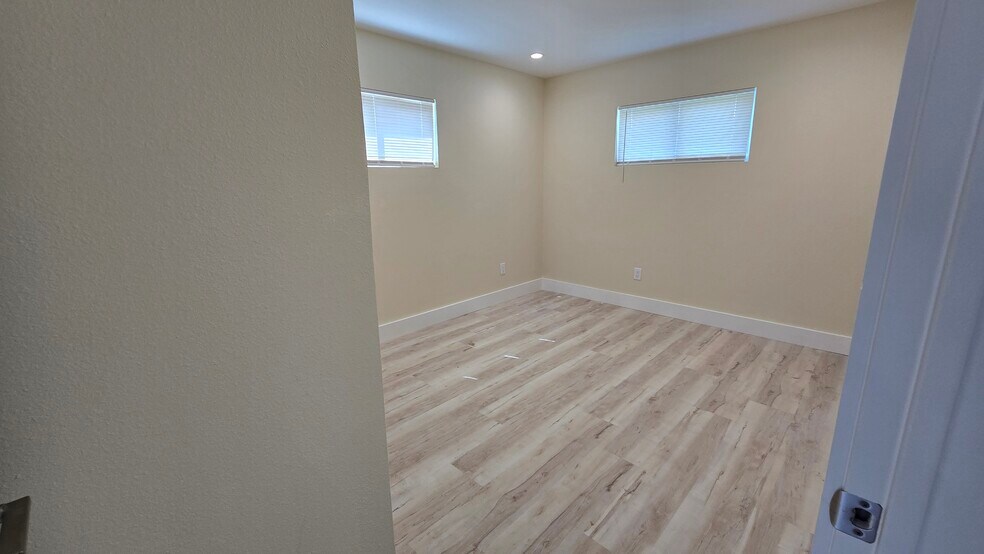 More Photos Of , Houston Multifamily For Sale