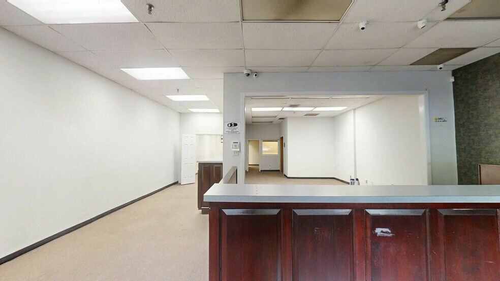 More Photos Of 1237 Broadway, Columbus Storefront For Sale